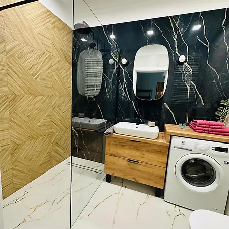 公寓 Debowa 8 Lesny Zakatek