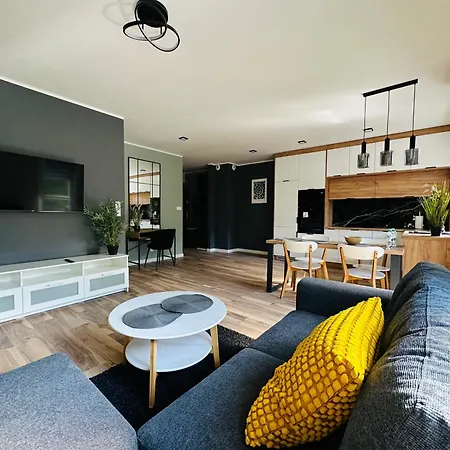 Debowa 8 Lesny Zakatek * 米利奇