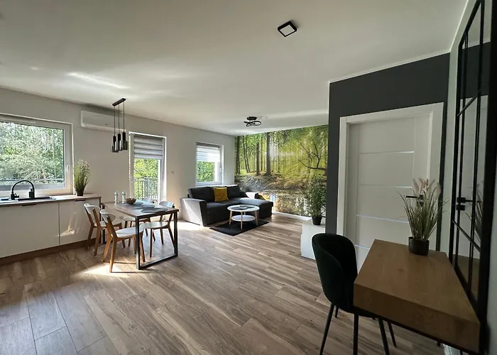 Debowa 8 Lesny Zakatek